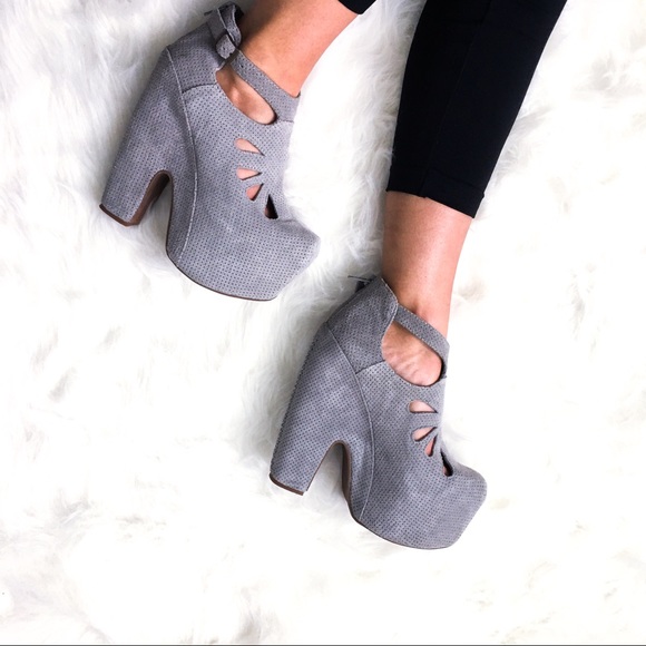 Jeffrey Campbell Shoes - NWOT Jeffrey Campbell Cuffed Nubuck grey platforms